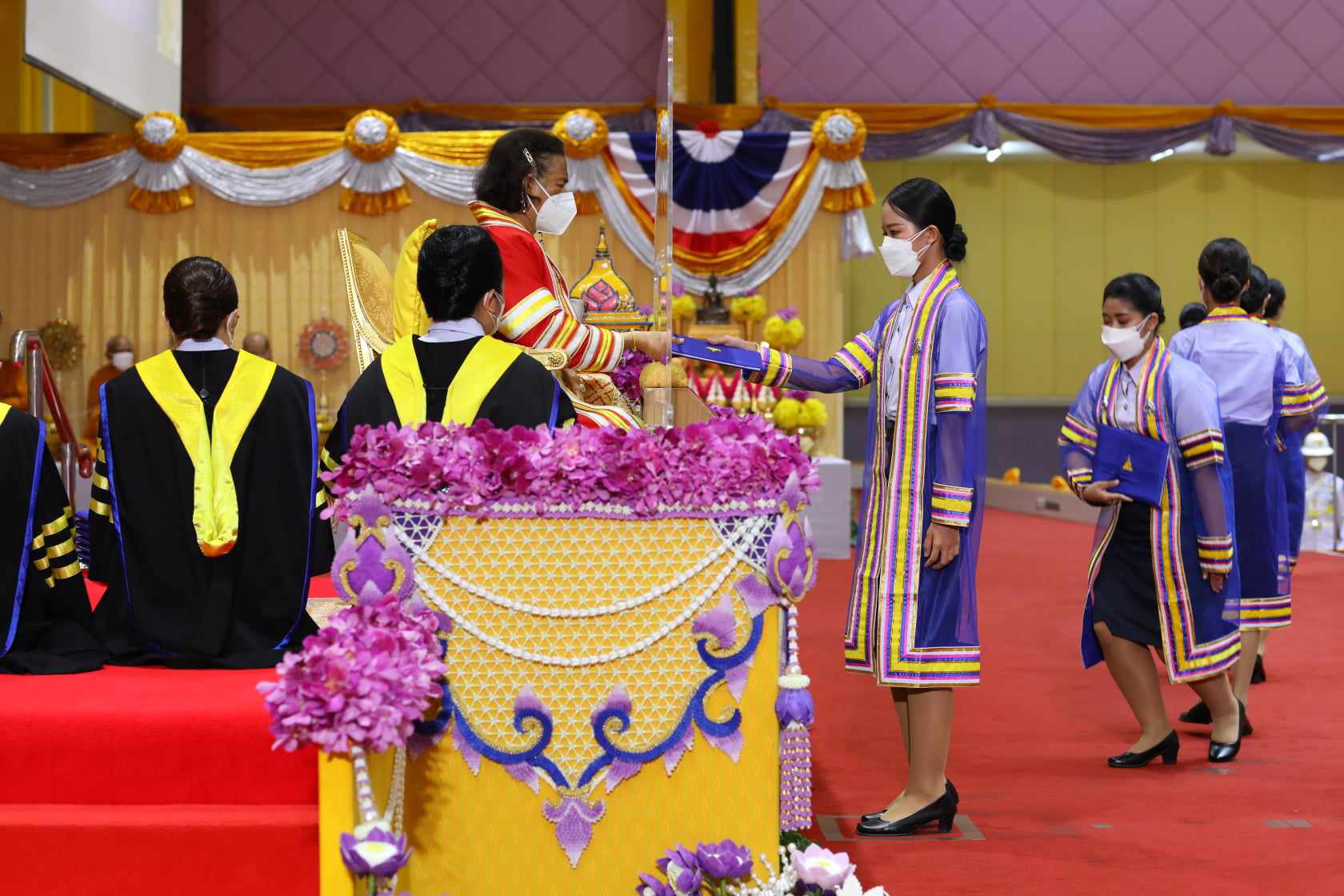 รับปริญญา ม.อุบล
